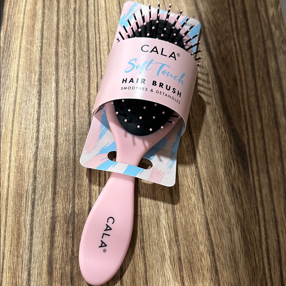 NWT Cala Soft Touch Pink Hair Brush - wet‎ or dry hair